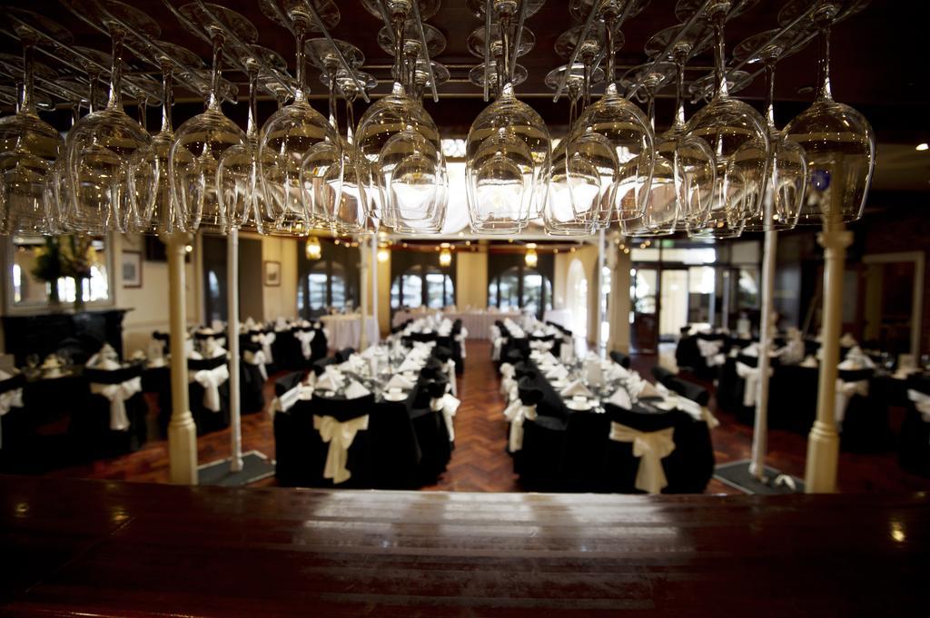 Largs Pier Hotel Adelaide Exteriör bild