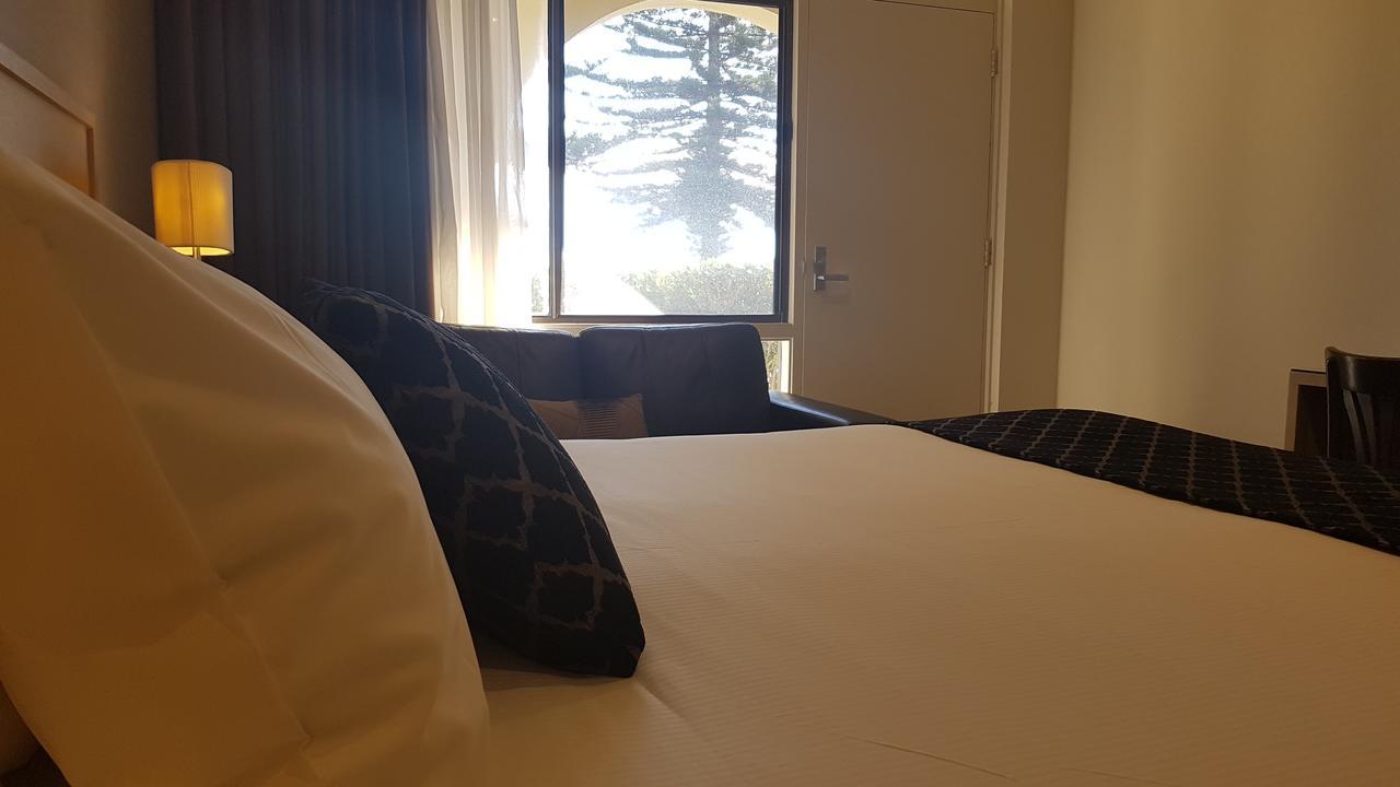 Largs Pier Hotel Adelaide Exteriör bild